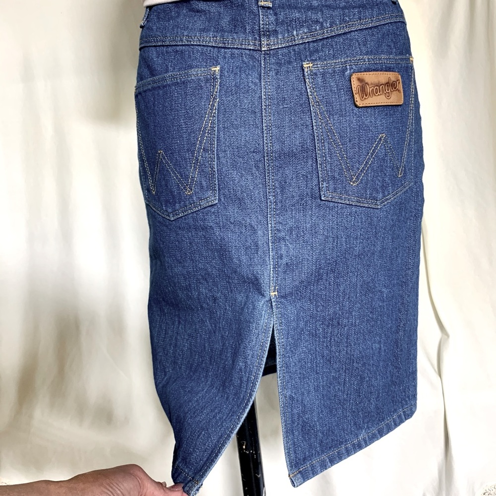 Wrangler denim skirt with high slit in the back